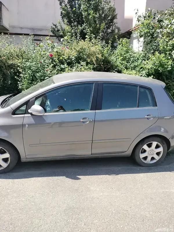 Utilizat 2007 VW Golf V | 2.400 EUR (Preț bun) - Imagine 1/4