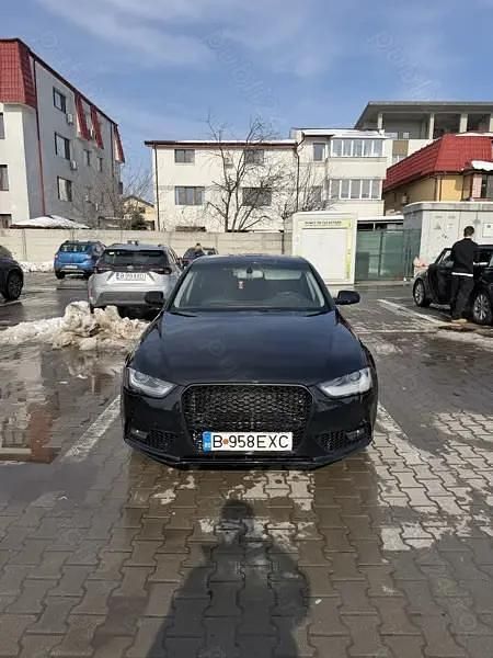 Second-hand Audi A4 S-Line 143 CP (105 kW) 2012 Berlinǎ