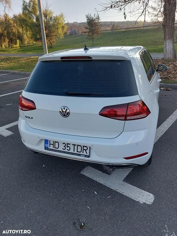 Second-hand VW Golf VII Comfortline 115 CP (84 kW) 2020 Culoarealb Hatchback