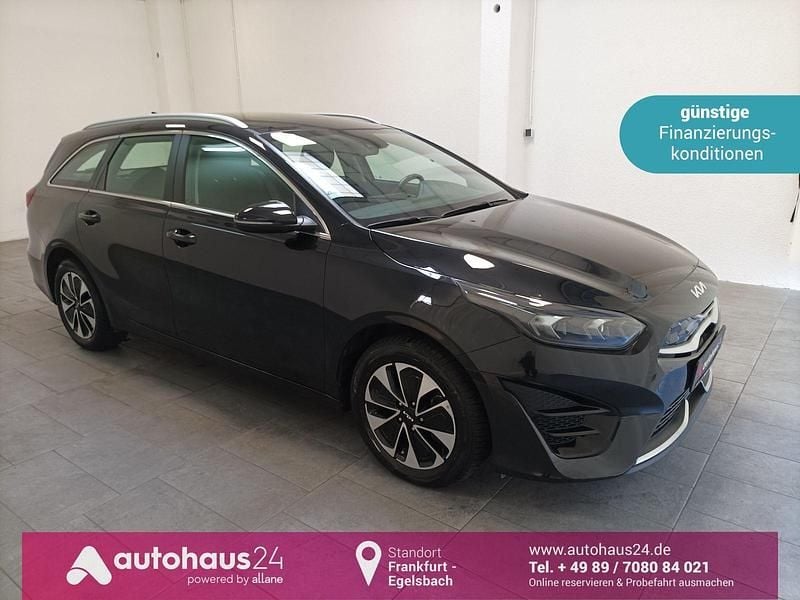 Second-hand Kia Ceed Vision 141 CP (103 kW) 2022 Hatchback