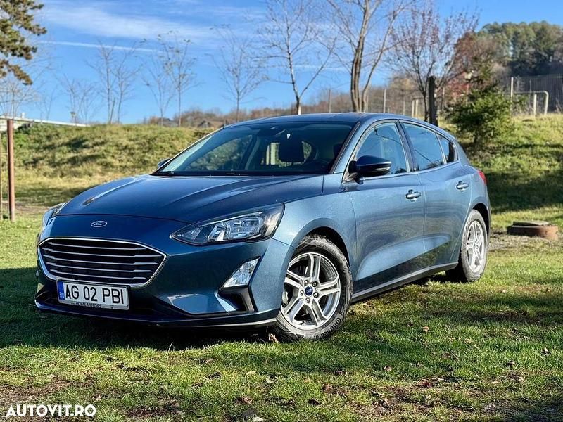 Culoarealbastru Utilizat 2019 Ford Focus Hatchback | 11.500 EUR (Puțin scump) - Imagine 1/4