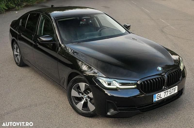 Culoarenegru Utilizat 2021 BMW 520 Comfort Edition Berlinǎ | 30.990 EUR (Scump) - Imagine 1/4