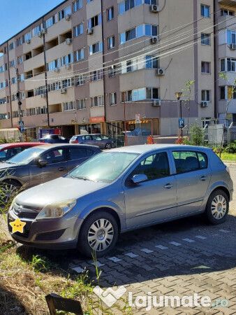 Gri Utilizat 2007 Opel Astra Hatchback | 3.800 EUR (Scump) - Imagine 1/4
