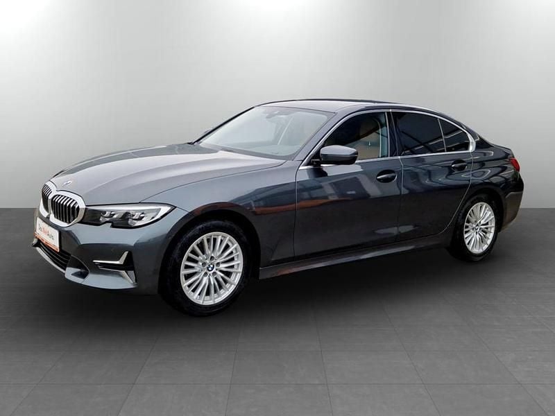 Second-hand BMW 318 156 CP (114 kW) 2022 Gri inchisnormal Berlinǎ