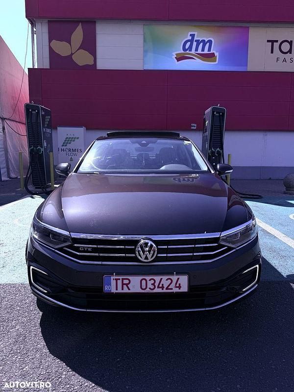 Second-hand VW Passat 218 CP (160 kW) 2020 Culoarenegru Berlinǎ