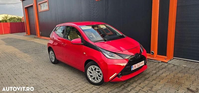 Rosu Utilizat 2015 Toyota Aygo Hatchback | 4.700 EUR (Preț OK) - Imagine 1/4