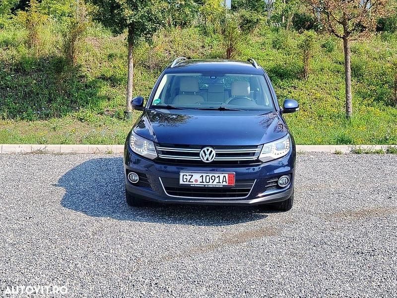 Culoarealbastru Utilizat 2015 VW Tiguan Sportline SUV | 11.700 EUR (Super Preț) - Imagine 1/4