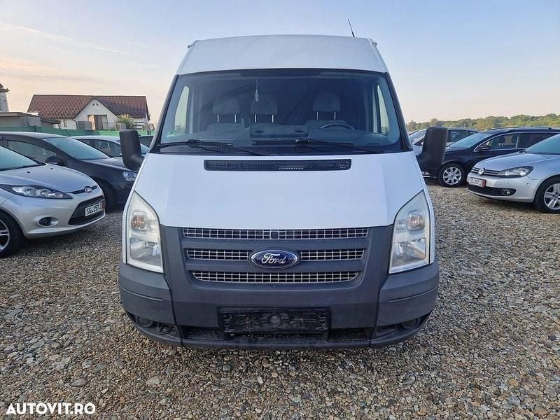 Alb Utilizat 2013 Ford Transit Basis Monovolum | 5.950 EUR (Preț OK) - Imagine 1/4