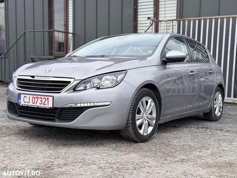 Second-hand Peugeot 308 Allure 110 CP (80 kW) 2016 Culoareargint Hatchback