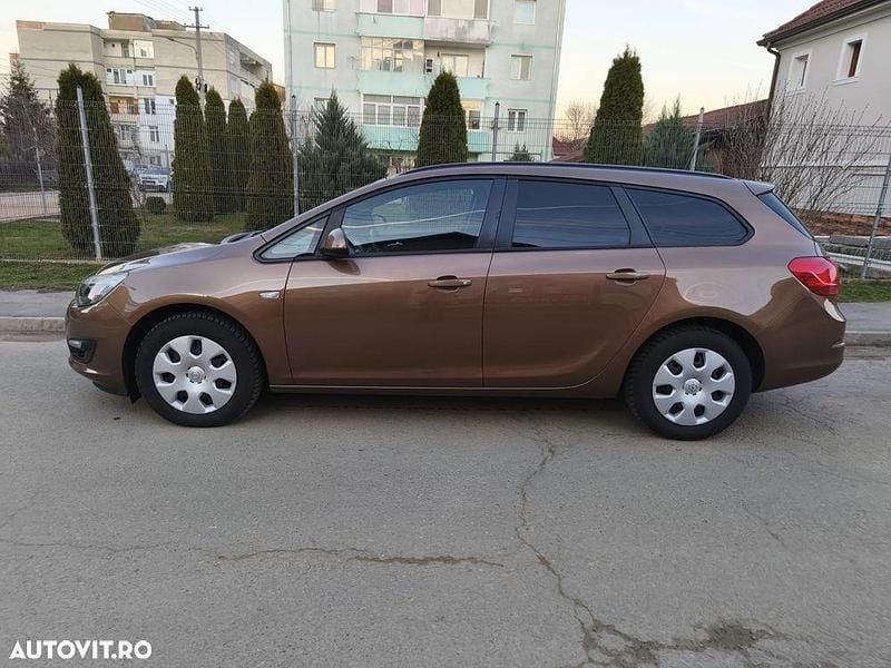 Second-hand Opel Astra Energy 110 CP (80 kW) 2015 Culoaremaro Break