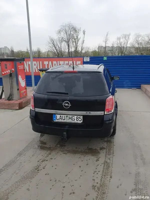 Utilizat 2005 Opel Astra Break | 1.450 EUR (Preț bun) - Imagine 1/4