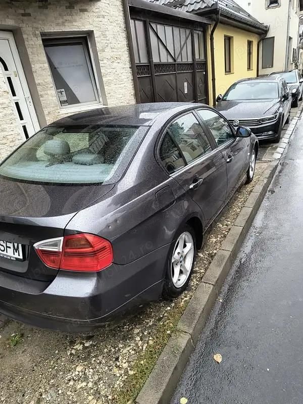 Second-hand BMW 320 110 CP (80 kW) 2005 Gri Berlinǎ