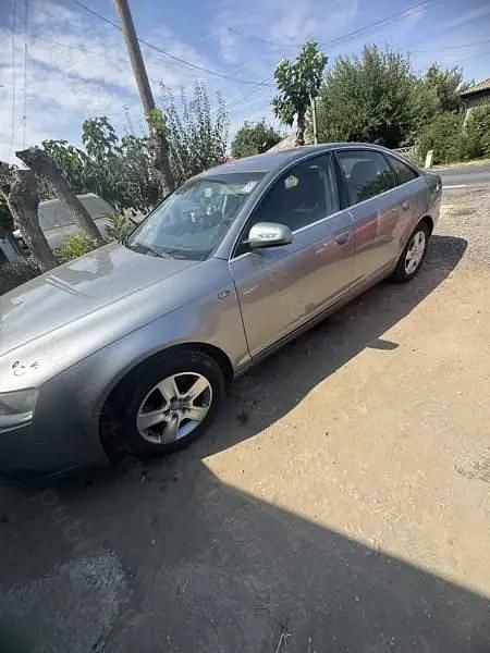 Utilizat 2006 Audi A6 Berlinǎ | 2.400 EUR (Preț bun) - Imagine 1/4