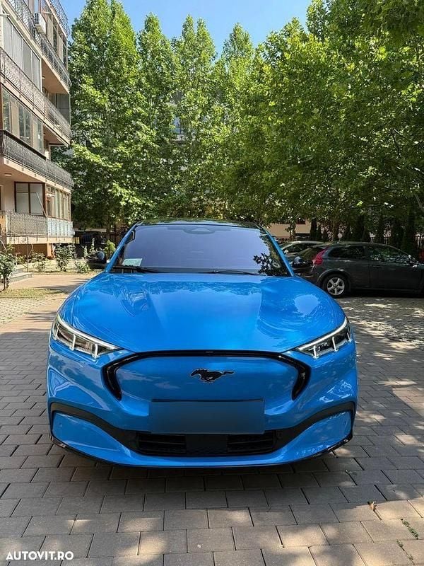 Second-hand Ford Mustang Mach-E 275 kW (375 CP) 2023 Culoarealbastru SUV