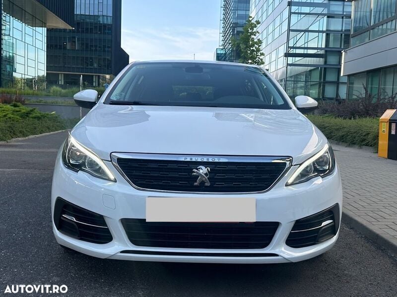 Alb Utilizat 2018 Peugeot 308 Active | 6.500 EUR (Preț bun) - Imagine 1/4