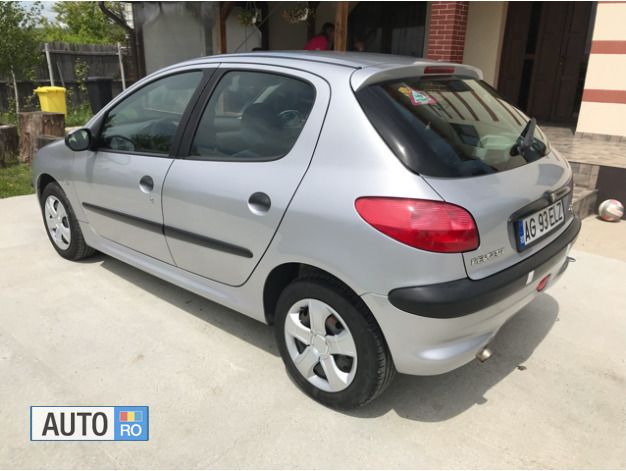 Second-hand Peugeot 206 105 CP (77 kW) 2001 Gri Berlinǎ