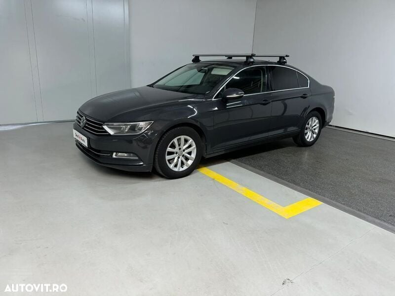 Albastru Utilizat 2015 VW Passat Comfortline Berlinǎ | 12.300 EUR (Preț OK) - Imagine 1/4