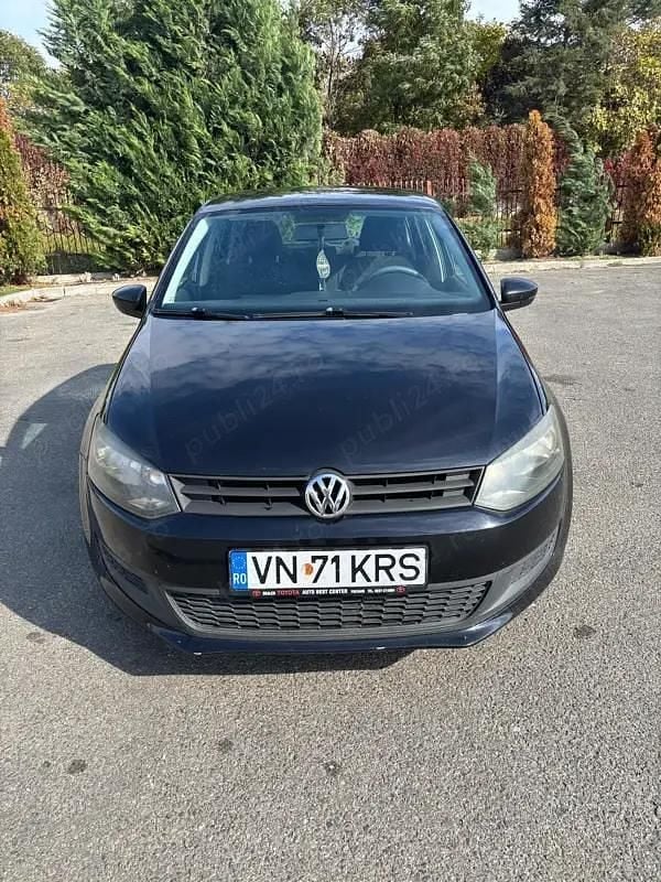 Negru Utilizat 2012 VW Polo Hatchback | 4.000 EUR (Preț OK) - Imagine 1/4