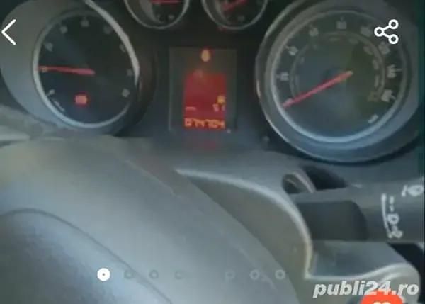 Utilizat 2012 Vauxhall Vectra Berlinǎ | 1.600 EUR - Imagine 1/4