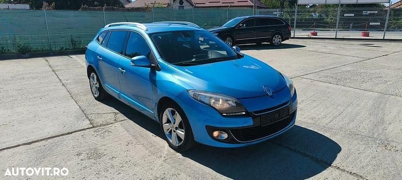 Culoarealbastru Utilizat 2012 Renault Mégane GrandTour Dynamique Break | 4.590 EUR (Preț OK) - Imagine 1/4