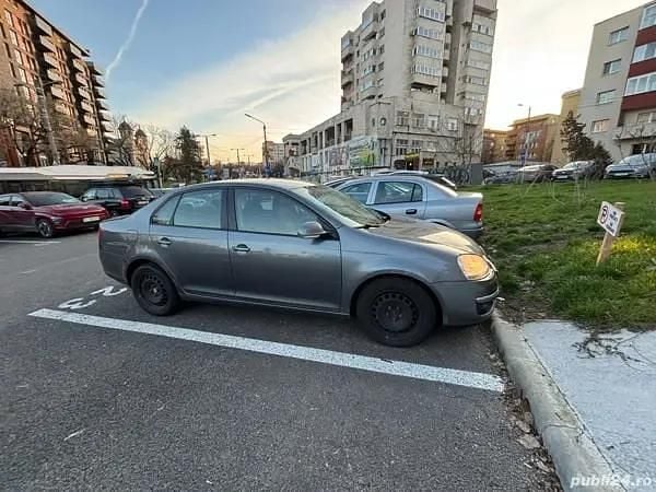 Utilizat 2009 VW Jetta Berlinǎ | 3.500 EUR (Preț OK) - Imagine 1/4