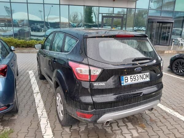 Negru Utilizat 2019 Ford Kuga SUV | 11.000 EUR (Preț bun) - Imagine 1/4