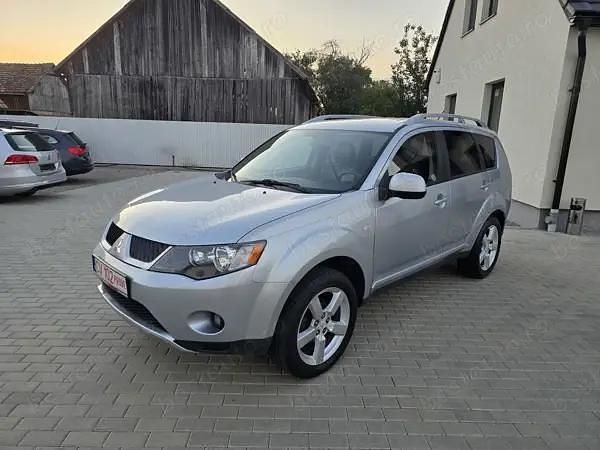 Gri Utilizat 2007 Mitsubishi Outlander Invite SUV | 5.390 EUR (Preț OK) - Imagine 1/4