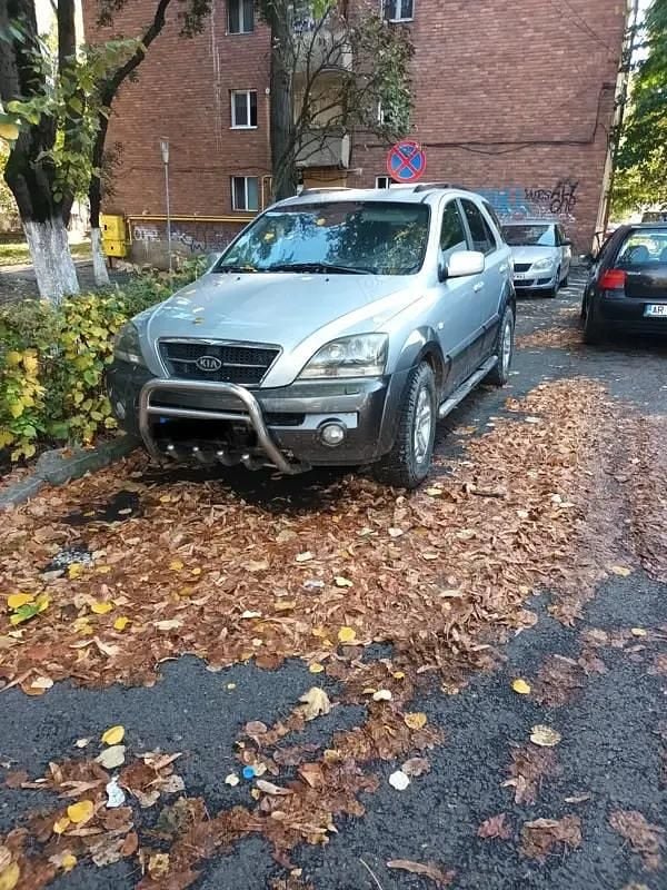 Utilizat 2005 Kia Sorento SUV | 1.700 EUR (Preț bun) - Imagine 1/3