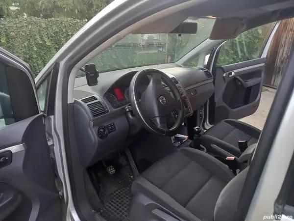 Second-hand VW Touran 140 CP (102 kW) 2008 Monovolum
