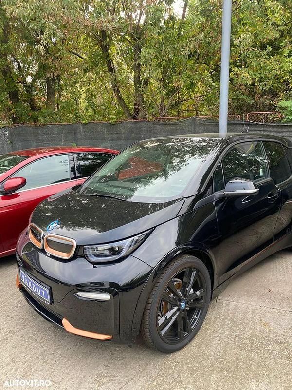 Negru Utilizat 2020 BMW i3 Hatchback | 19.900 EUR (Puțin scump) - Imagine 1/4