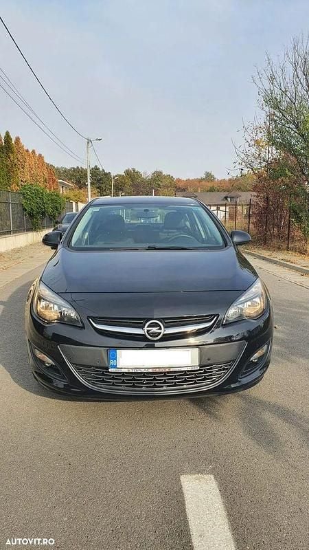 Culoarenegru Utilizat 2017 Opel Astra Cosmo Berlinǎ | 8.000 EUR (Preț OK) - Imagine 1/4