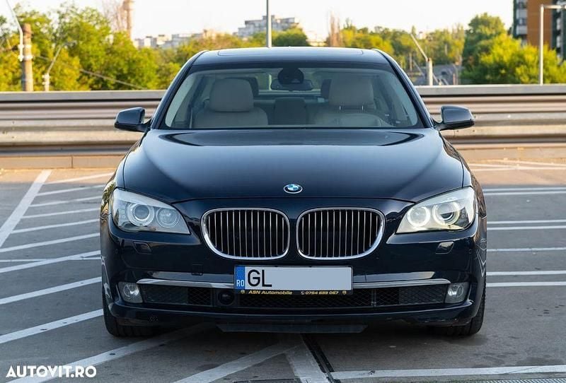 Culoarenegru Utilizat 2012 BMW 730 Berlinǎ | 13.750 EUR (Super Preț) - Imagine 1/4