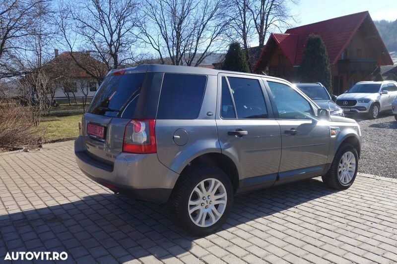 Gri Utilizat 2008 Land Rover Freelander 2 SUV | 5.850 EUR - Imagine 1/4