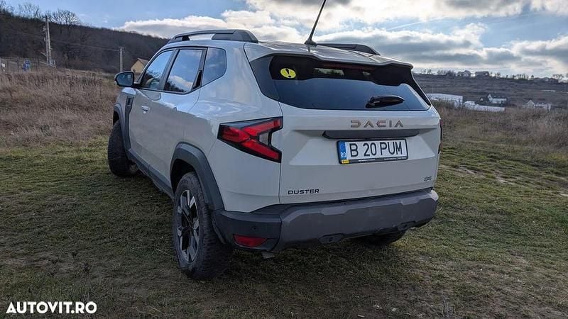 Second-hand Dacia Duster Extreme 130 CP (95 kW) 2024 Culoarebej SUV