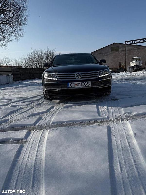 Second-hand VW Phaeton 240 CP (176 kW) 2011 Culoarenegru Berlinǎ