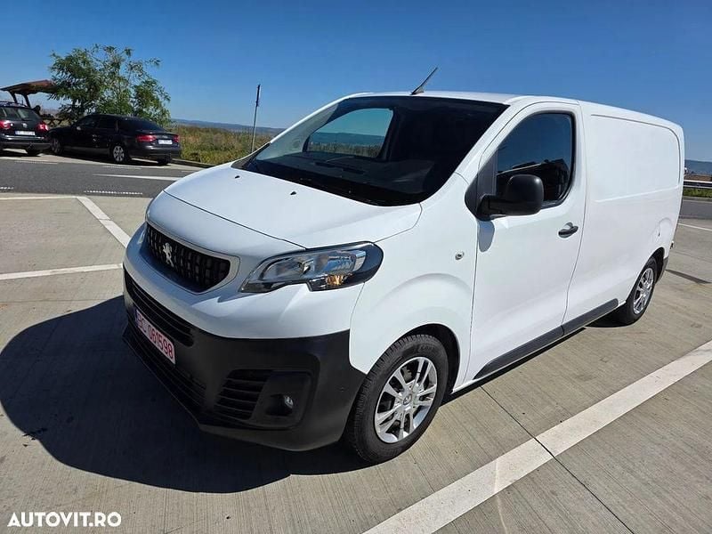 Second-hand Peugeot Expert 115 CP (84 kW) 2017 Culoarealb Van