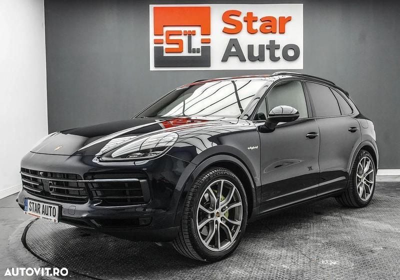 Culoarealbastru Utilizat 2022 Porsche Cayenne SUV | 64.990 EUR (Super Preț) - Imagine 1/4