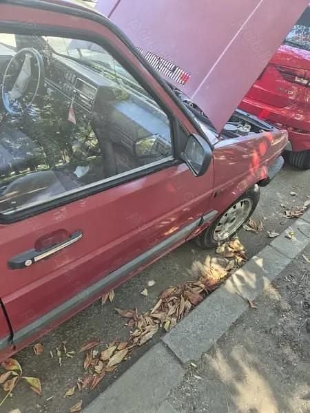 Rosu Utilizat 1992 VW Golf II Berlinǎ | 1.500 EUR - Imagine 1/4