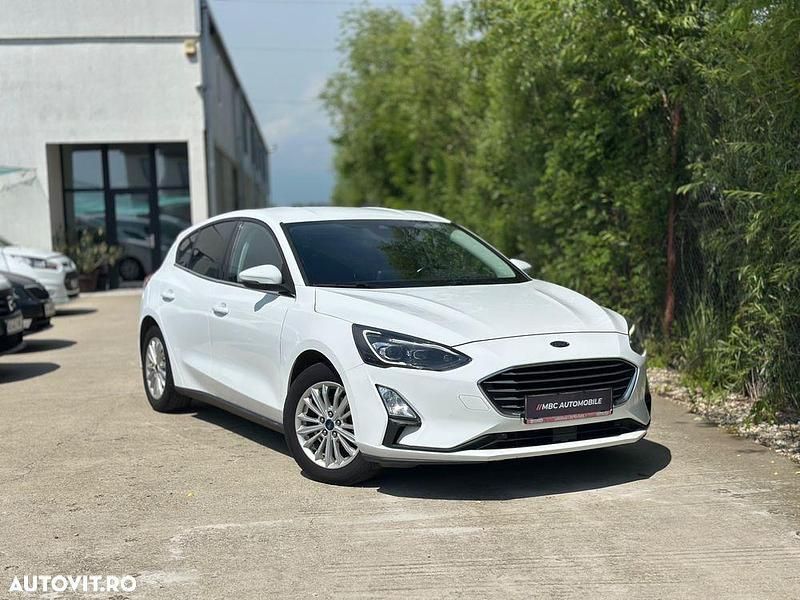 Culoarealb Utilizat 2021 Ford Focus Berlinǎ | 10.300 EUR (Preț bun) - Imagine 1/4