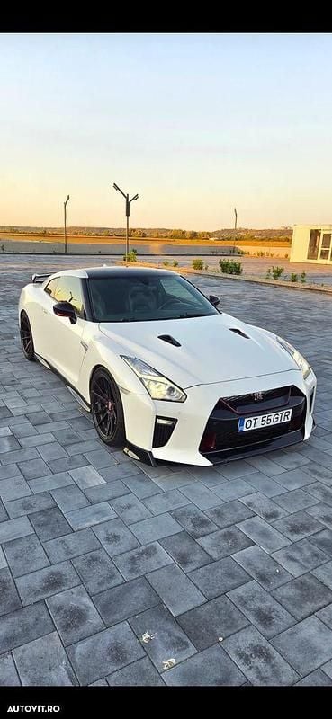 Culoarealb Utilizat 2017 Nissan GT-R GT Coupe | 125.000 EUR - Imagine 1/4