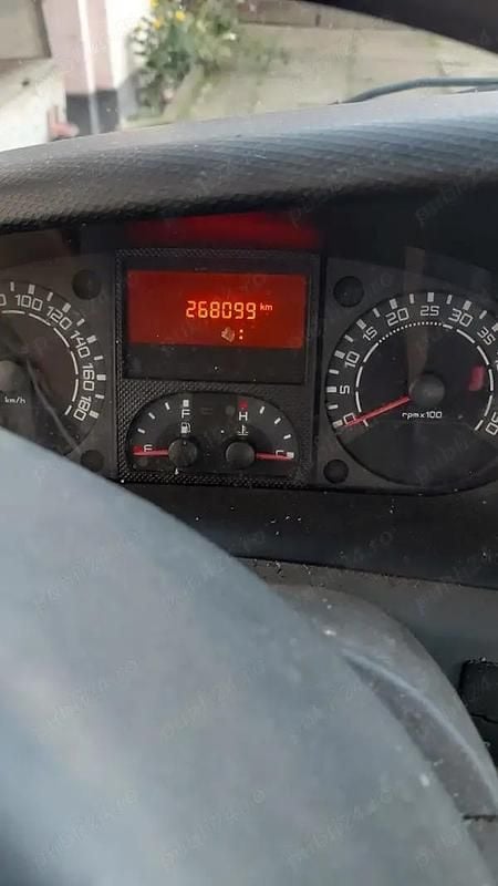 Utilizat 2007 Iveco Daily | 8.500 EUR (Preț bun) - Imagine 1/4