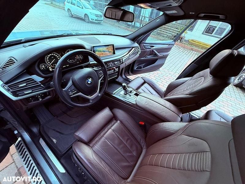 Second-hand BMW X5 Efficient Dynamics 218 CP (160 kW) 2015 Culoareargint SUV
