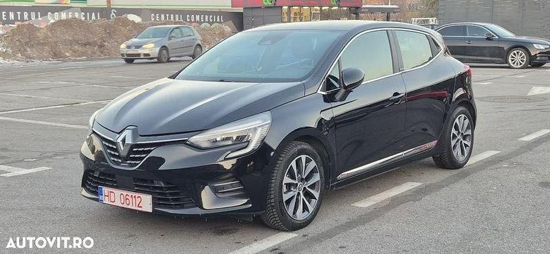 Second-hand Renault Clio V Business 140 CP (102 kW) 2021 Culoarenegru