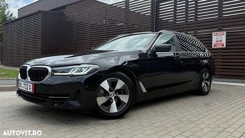 Negru Utilizat 2022 BMW 520 Sport Line Break | 24.990 EUR (Preț bun) - Imagine 1/4