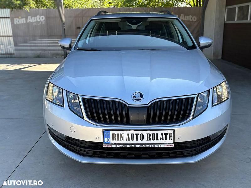 Second-hand Skoda Octavia Ambition 150 CP (110 kW) 2019 Culoareargint Break