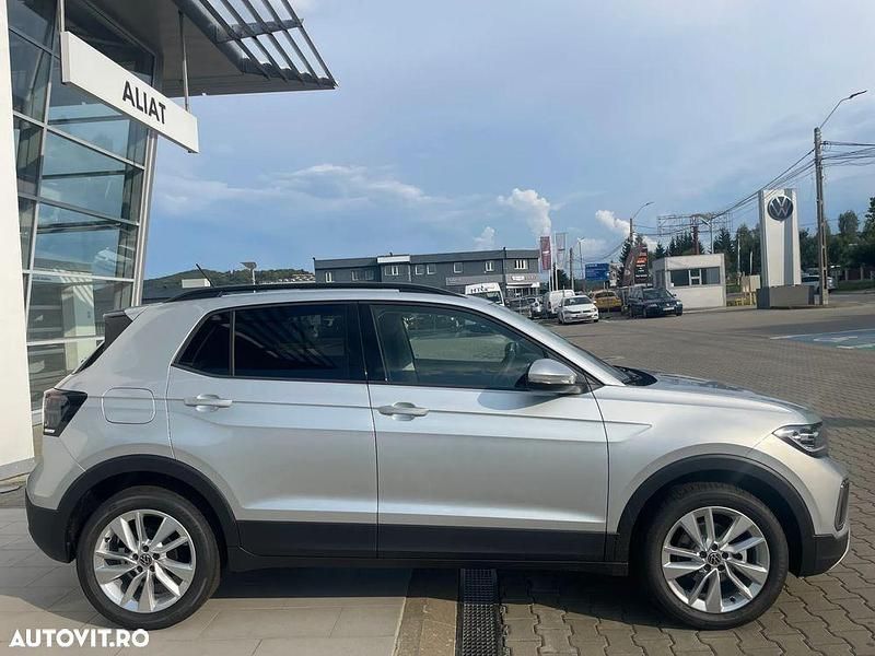 Nouă VW T-Cross Life 95 CP (69 kW) 2025 Culoareargint SUV