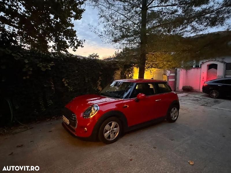 Culoarerosu Utilizat 2019 Mini ONE Hatchback | 14.800 EUR (Puțin scump) - Imagine 1/4