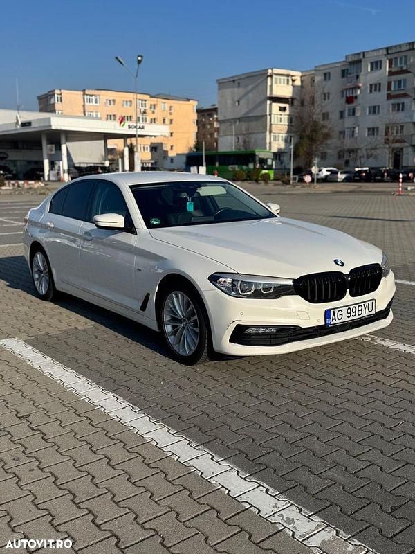 Second-hand BMW 520 190 CP (139 kW) 2017 Culoarealb Berlinǎ