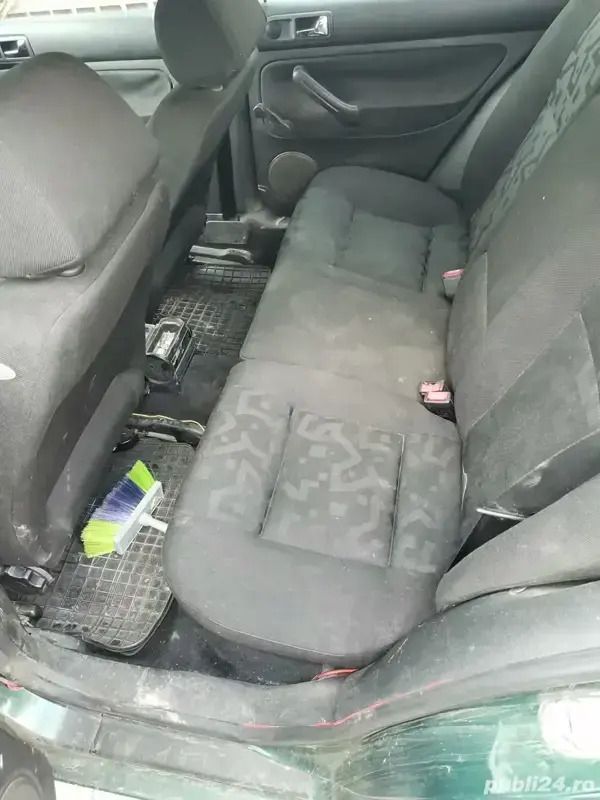 Utilizat 2000 VW Golf IV | 1.000 EUR - Imagine 1/4
