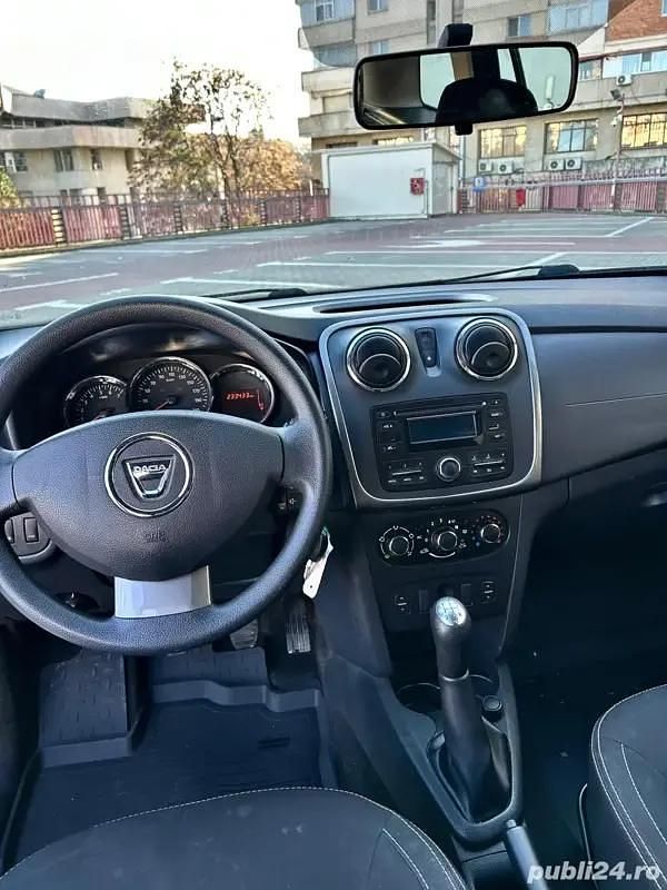 Second-hand Dacia Logan MCV Lauréate 90 CP (66 kW) 2014 Maro Break